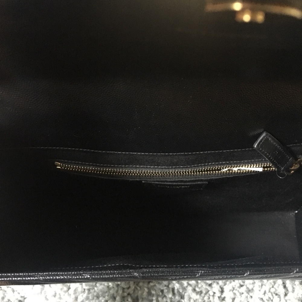 Saint Laurent Large Grain Black Leather Shoulder - Picture 6 of 8